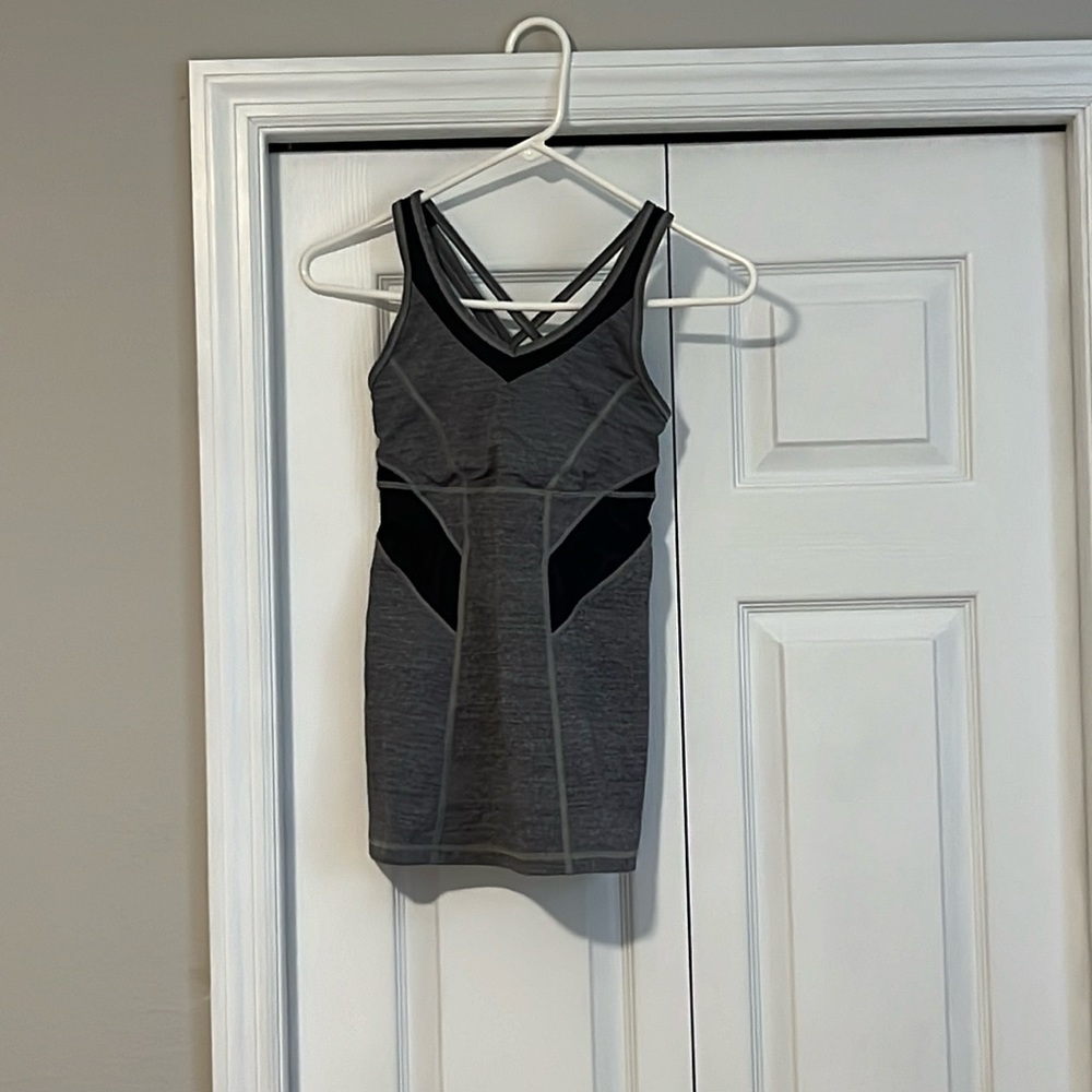 Lululemon athletic top